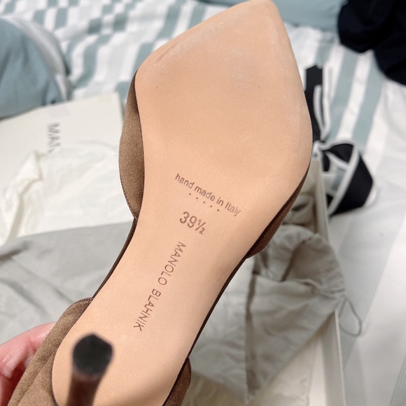 AUTHENTIC Manolo Blahnik Zullin Jewel-cuff Satin Pumps - Picture 6 of 6